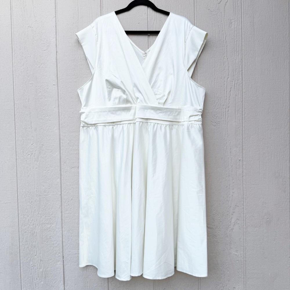 Retrolicious Ivory Satin Cap Sleeve A-Line Dress Size 3X